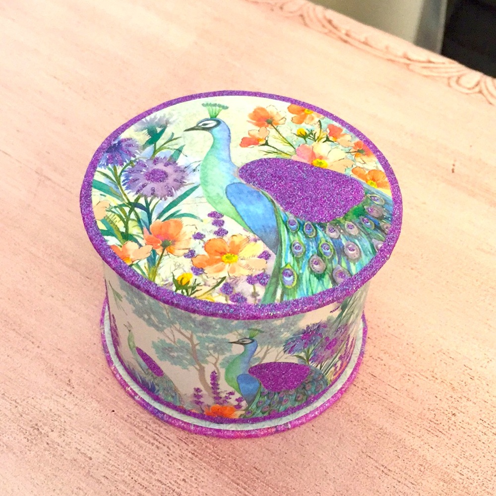 Jasmine soap with hard paper keepsake box